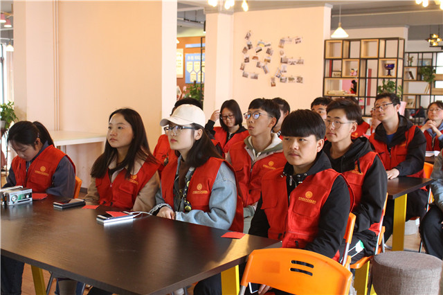 【主题团日】淬炼商学院举办“以公益之行 实爱国之志”主题系列活动