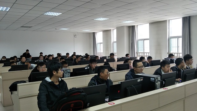 【社团快讯】语言助力提升自我 坚持促成自我超越——Creator机器人社开展C语言入门培训课程