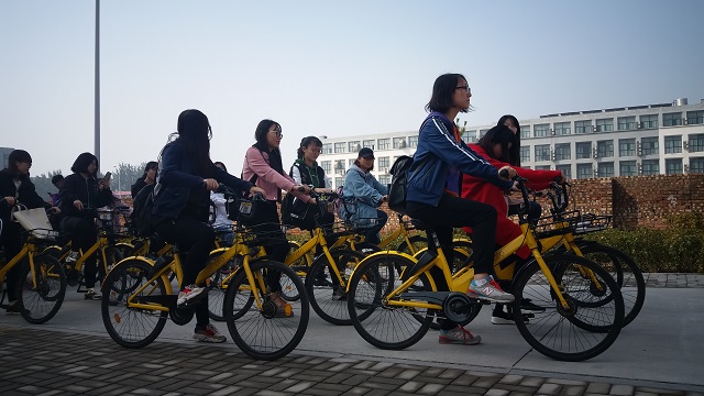 【完满班级】秋风十里 不如与你一起——淬炼商学院 “体”味青春主题活动（二十一）