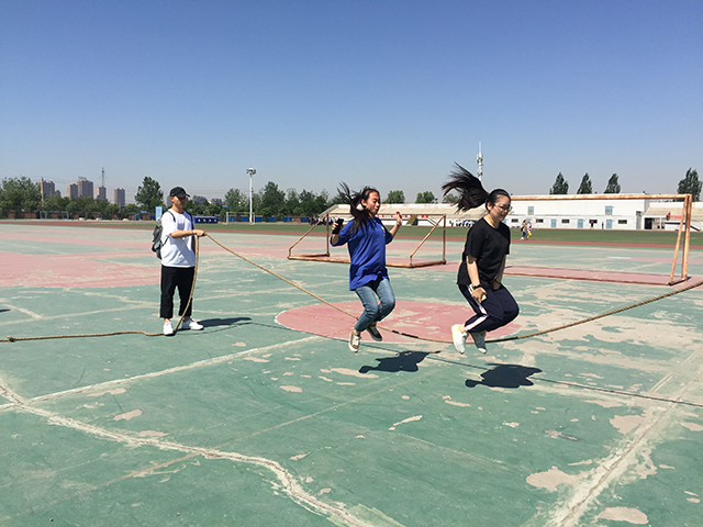 【完满班级】激情飞跃 团结进取——艺术传媒学院视觉1801班运动风采完满班级活动