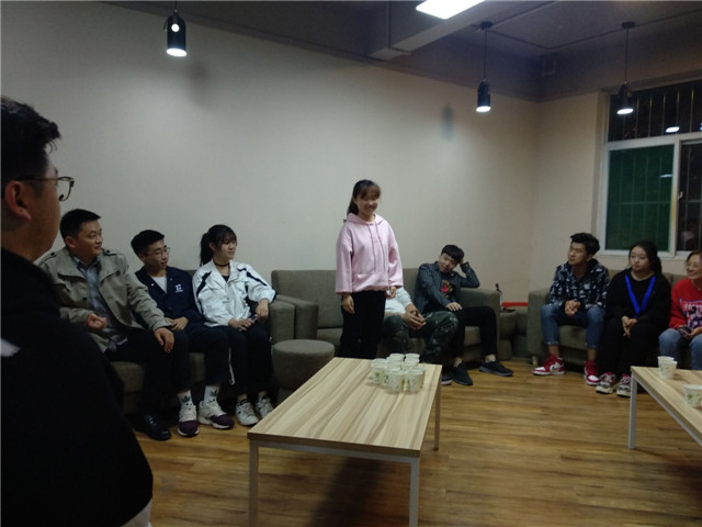 【班委沙龙】做好班级的掌舵者