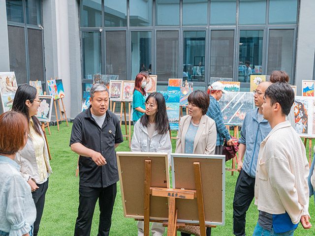 挥展风采 泼墨育英——艺术传媒学院作品展