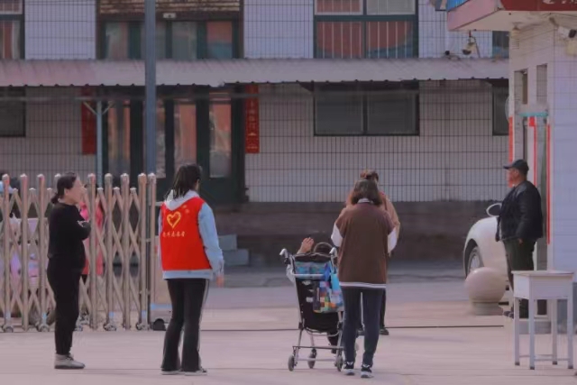 经济与管理学院志愿基地回访 塑造有爱人生——哥哥姐姐拍拍你“特教”雷锋行志愿服务活动