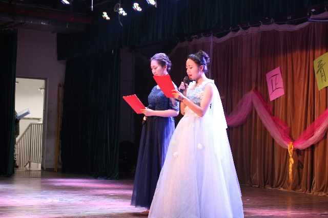 工商与公共管理系举办第三届“正青春 Young无限”班迹活动