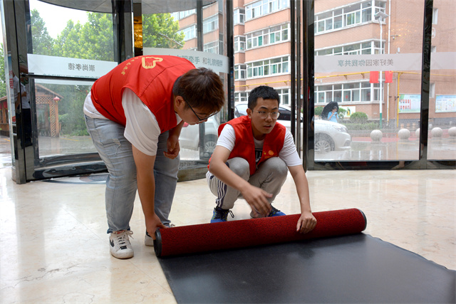 【三下乡】助力会务调研 展现志愿风采——淬炼商学院青年益行国情观察实践团