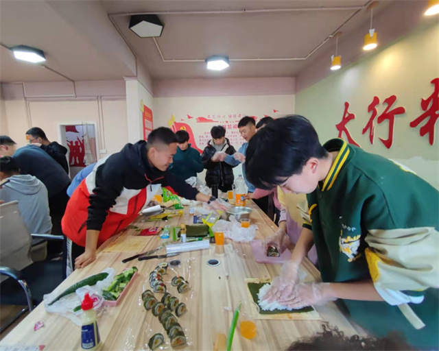 【完满班级】班旗 班徽设计大赛——智能工程学院机制2103班、通信2101班、通信2102班完满班级活动