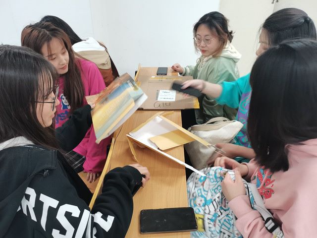 【完满班级】青山绿水蓝天 共创美好人间——商务英语学院英语2001班、2006班完满班级活动