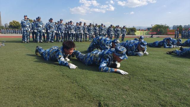 挥洒激情 遇见最棒的自己——21级智院学子军训纪实