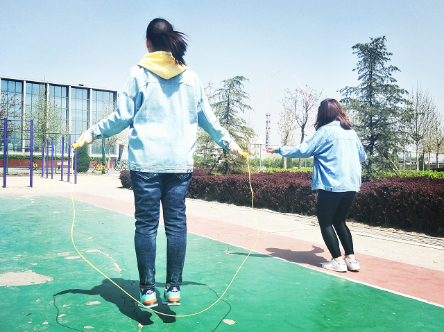 【完满班级】四月芳菲际 阳光运动时——淬炼商学院四月完满班级主题活动(十二)