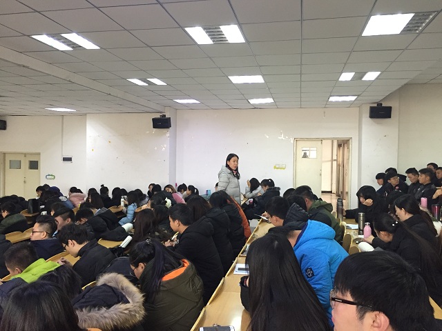 【辅导员说完满】诚信立身——艺术传媒系15级开展辅导员说完满活动