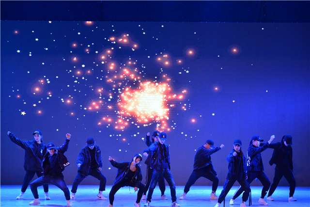 【社团巡礼节】第四届“我的青春我的团”社团巡礼节闭幕式暨DANCING PARTY星启舞八周年公演感动落幕