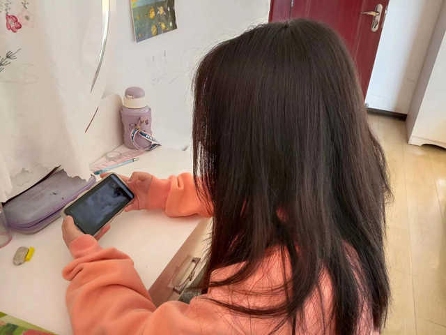 【完满团支部】重温红色电影 致敬榜样——淬炼·国际商学院财务2001班完满团支部活动