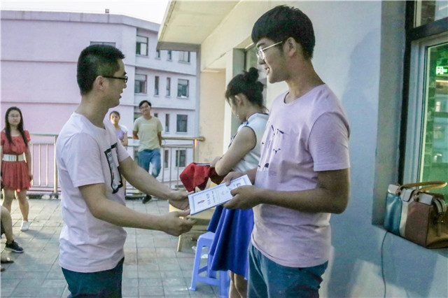 125名骨干学子 1场激情派对 谢谢时光见证他们成长——完满教育学生骨干培养计划第五期培训班结业典礼 暨“成长的地方 | Education”主题酒会圆满落幕