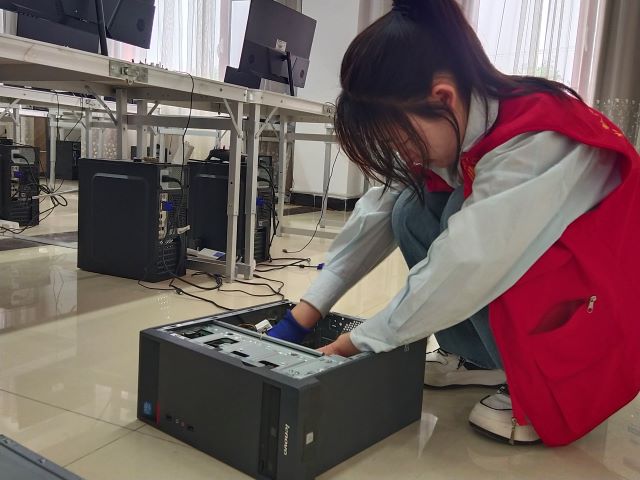 “PC惠农站”乡村行——大数据学院、信息工程学院“智·惠农”专项志愿服务队