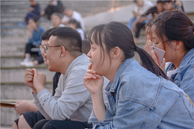 【品戏剧】《等待》剧评:北漂会拥有怎样的爱情?