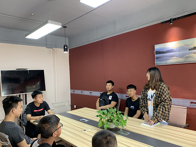 回顾总结 展望未来——智能工程学院第六期完满班级总结大会