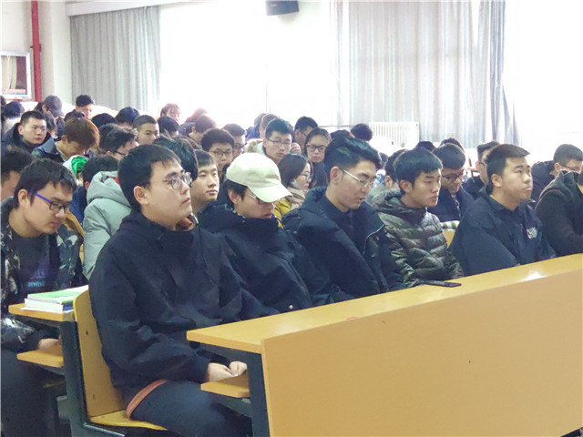 【辅导员说完满】备战四六级 树立诚信观念——大数据学院、信息工程学院开展辅导员说完满活动