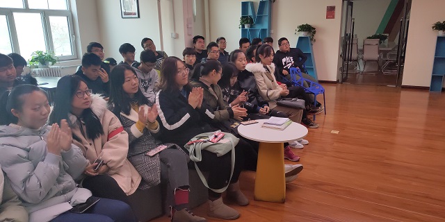 【完满班级】为爱朗诵 与爱同行——计科1803“善爱博行 为爱朗诵”活动