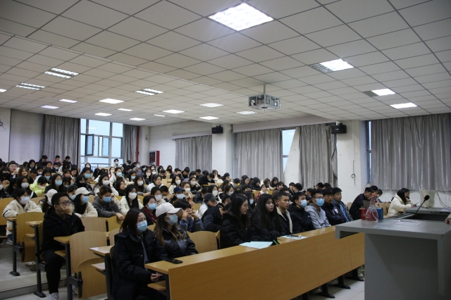 【辅导员说完满】努力的意义 拒绝假努力——经济与管理学院2022级辅导员说完满