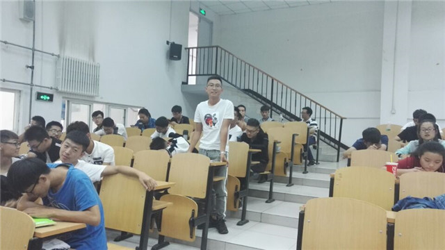 【辅导员说完满】如何做好职业生涯规划——淬炼商学院“辅导员说完满”专题活动(五)