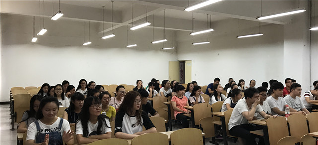 【完满班级】因为有你 乐享生活——食品1601、土管1602班举办“艺动青春”完满系列活动