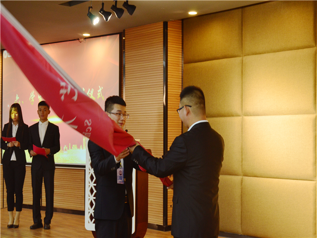 艺术传媒学院举办第六届学生会成立大会暨学生干部培训会第八期第二讲活动