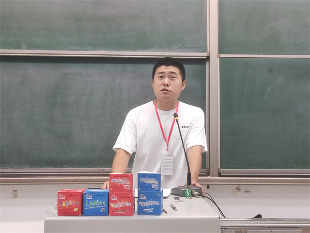 【辅导员说完满】师生共话 浅聊鸡汤式教育——淬炼·国际商学院2019级“辅导员说完满”专题活动