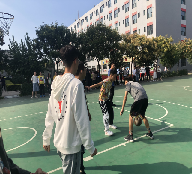 【完满班级】数据1802班“青春无限——汗水交兄弟”篮球赛