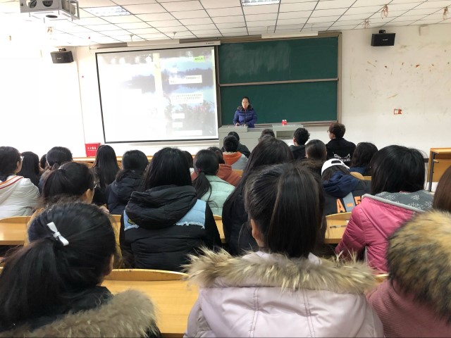 【辅导员说完满】愿你心存善良宽容世界 也善用法律保护自己——经管系16级辅导员说完满