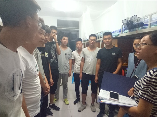 精准落实  全方位锻造完满学子——淬炼商学院开展2017级新生入学教育会