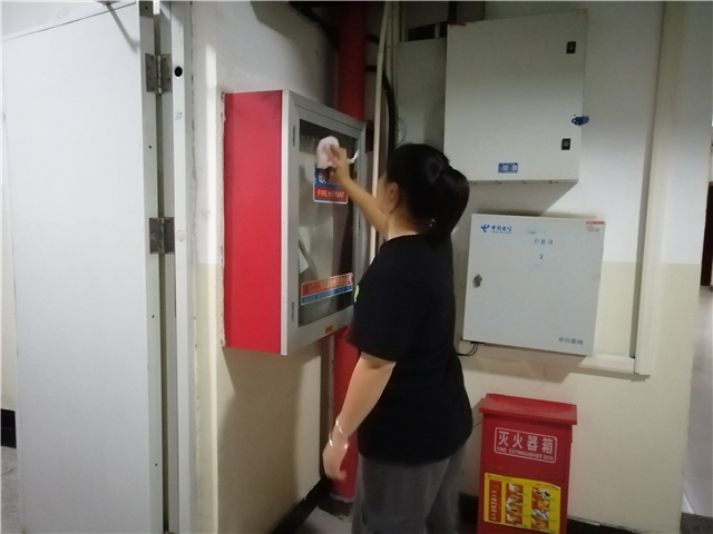 【完满班级】爱护环境从点滴做起——远景1604班完满班级活动