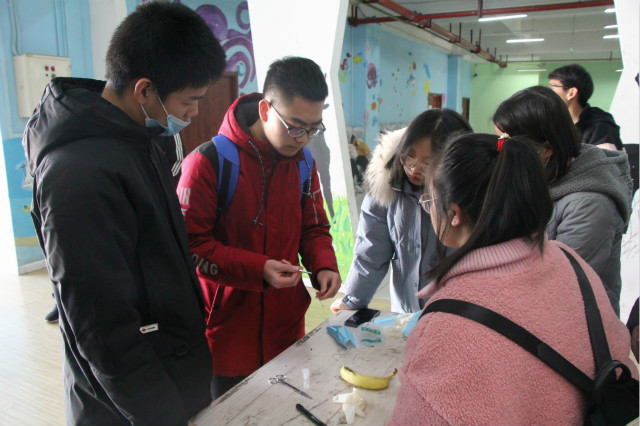 【社团巡礼节】美食游戏与水果手术 领略社团风采