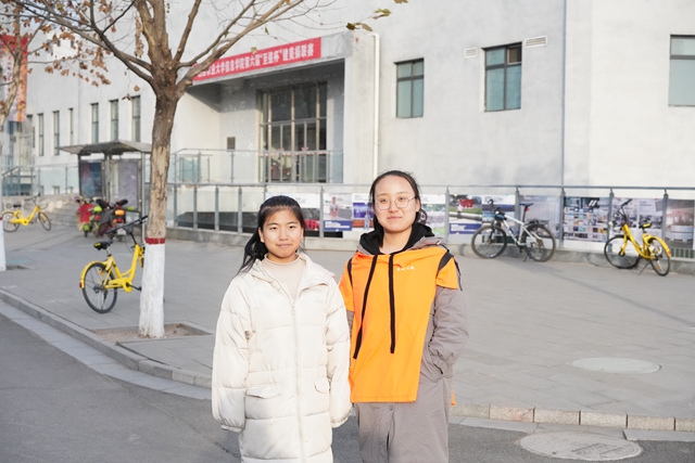 百名学子参加校园花式迷你马拉松之10公里挑战赛