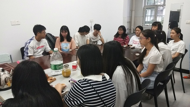 【社团快讯】我校茶语茶韵社举办第四届“茶韵箕城 四溢飘香——红茶小课堂”活动