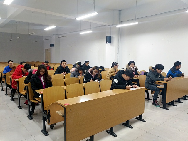 【辅导员说完满】若为人生故 诚信不可抛——环科系举办辅导员说完满之践行社会主义核心价值观活动