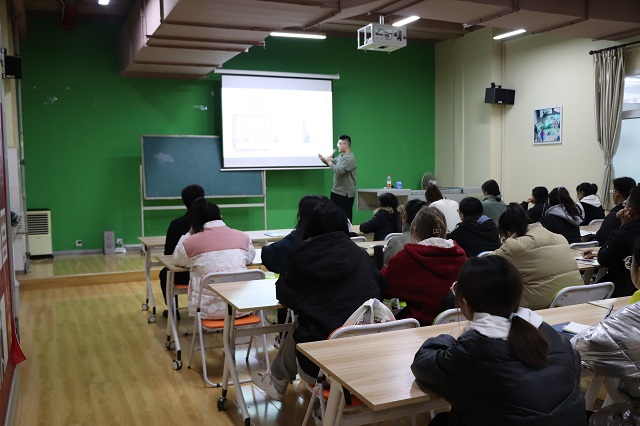 学长计划第920期:捕精彩瞬间 展才艺精华——经济与管理学院开展士·能“箕遇经生”·“校园活动拍摄与后期制作”学长计划第十期第五讲