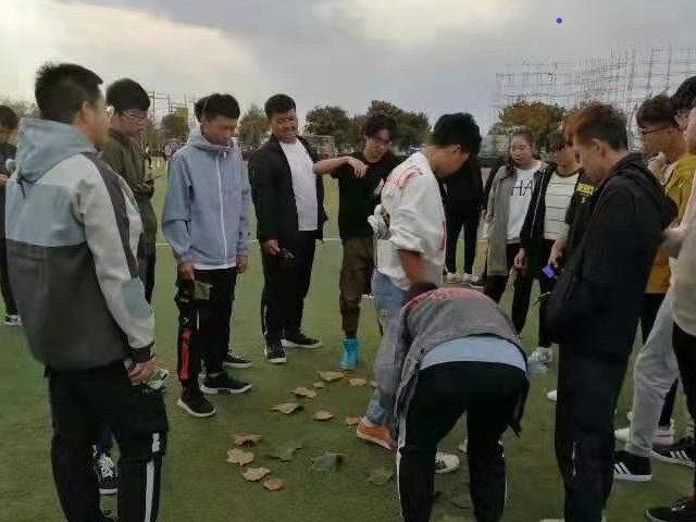 【完满班级】寻找秋天的色彩――大数据、信息工程学院计科1903班完满班级活动