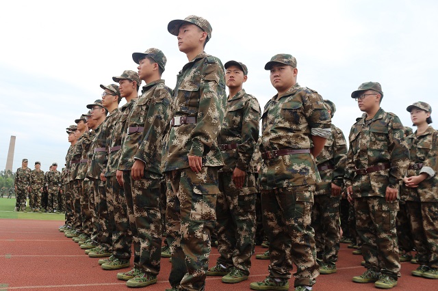 愿你最后身着迷彩  面朝圣光