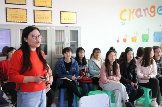 智慧依托 助信院更完满——外语系开展“智慧信院”系统宣讲会