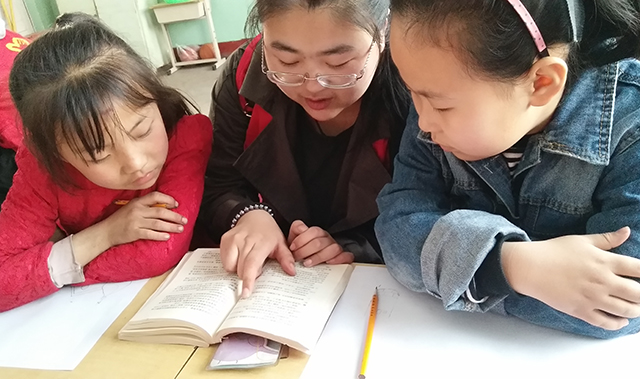 【完满班级】让童年在书中修行 为了把灵魂聚沙成塔——视觉1501 1502班举办韩村小学公益倡读活动