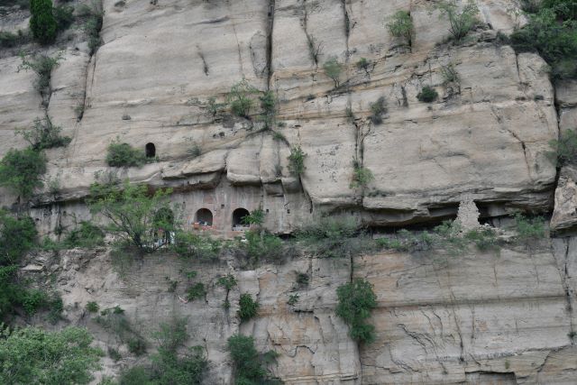 【三下乡】印证过去 见证未来——艺术传媒学院“拾遗记”白大石摩崖石窟考察