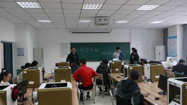 【社团快讯】迎接新面孔 做好新工作——智能工程学院B类社团见面会