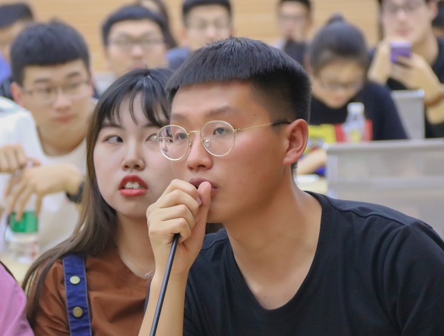 【缤纷百团】影映人生 达人争霸——第三届“光影大作战”电影知识竞赛成功举办