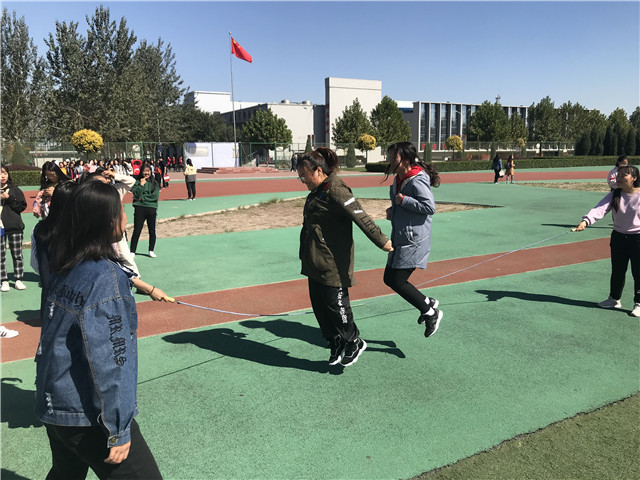 【完满班级】生命因运动而精彩——外国语言文学系英语1802班、英语1805班、涉外1801班完满班级活动