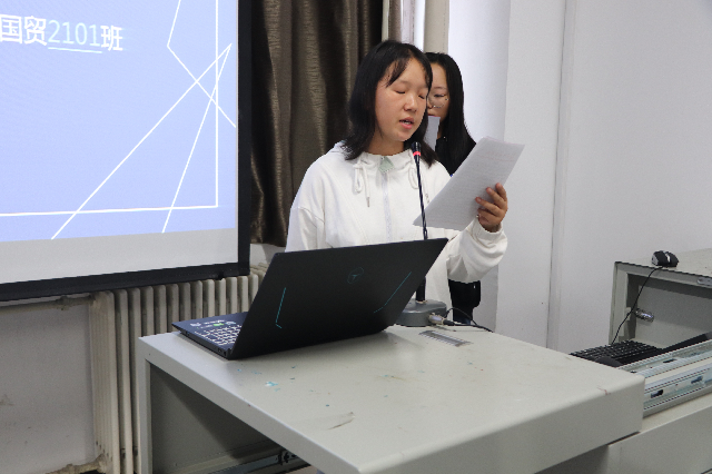 举力征战远方 携手奔赴山海——经济与管理学院开展“展文化之韵 铸班级之魂”班级文化展示活动