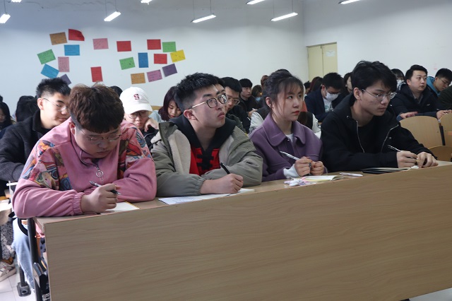  乘风破浪踏梦行 征途漫漫启新程——经济与管理学院2020-2021学年第二学期完满教育部署会