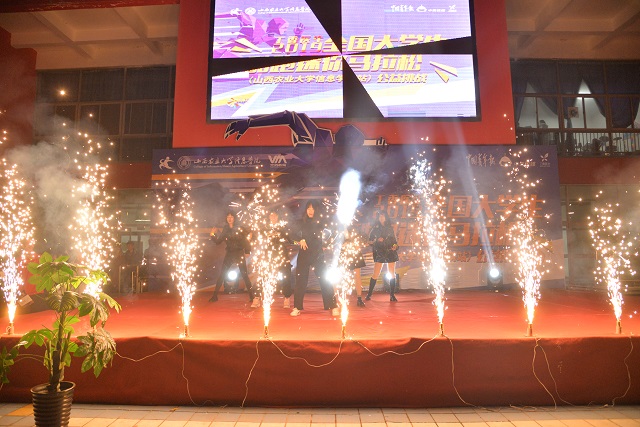 酷跑迷马炫彩落幕 让奔跑成为一种习惯