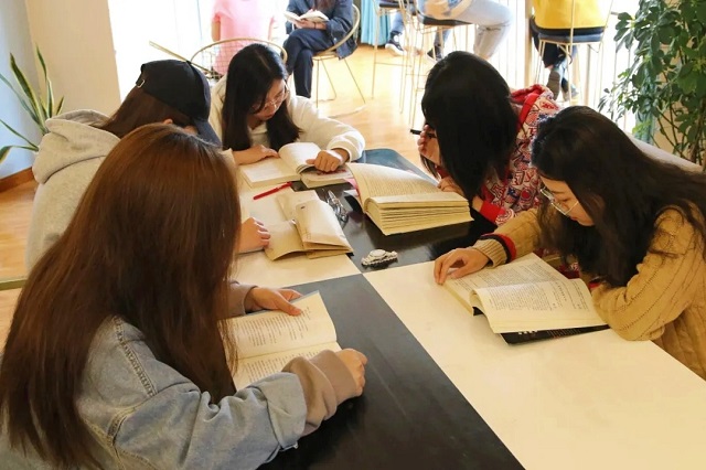 【书院传真】以阅读点亮心灯 让书籍润泽心灵——2021年世界读书日之阅读一小时活动顺利举办