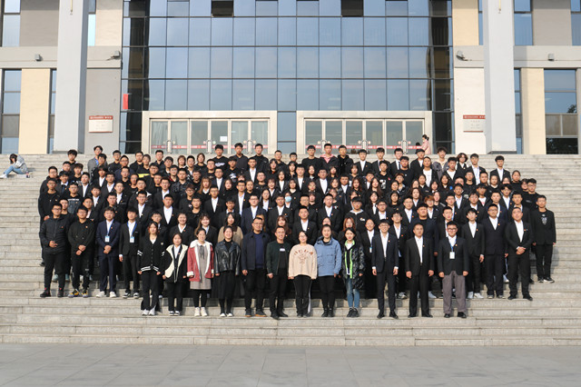 握好接力棒 不忘初心 薪火相传——智能工程学院第九届学生会见面会暨第八届学生会主席团答谢会