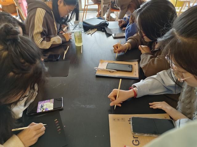 【完满团支部】诗情画意 创意诗画——食品与环境学院食安2201班完满团支部活动
